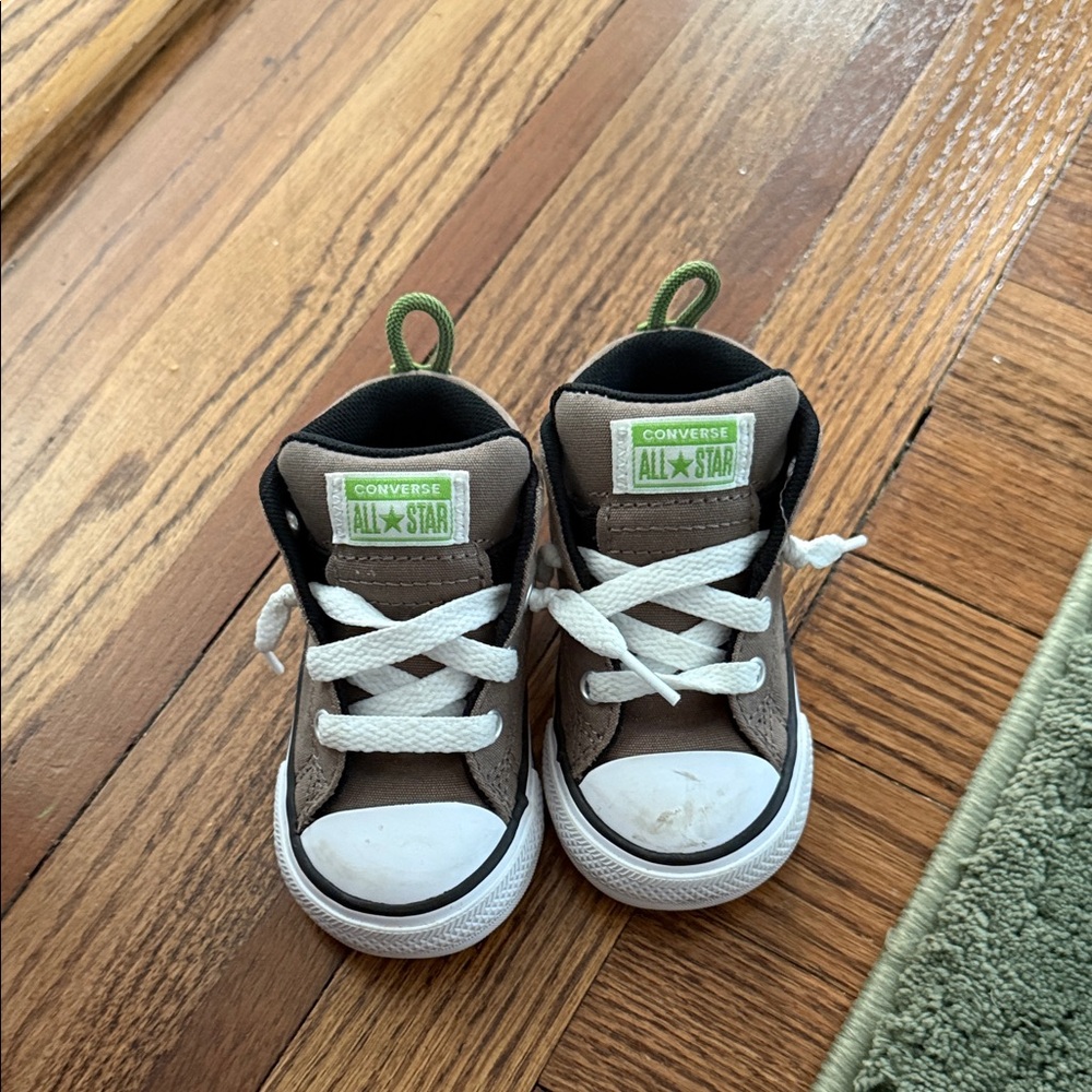 Converse Kids' Brown and White Sneakers with Green Accents